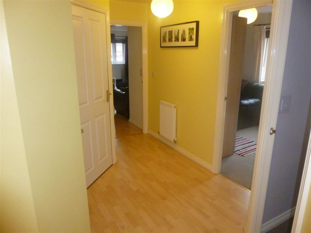 Property photo 2 of 12 2029283