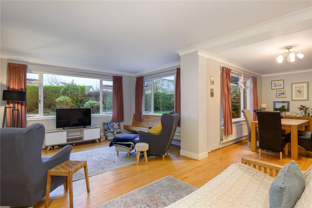 Property photo 3 of 20 Family/Dining Room