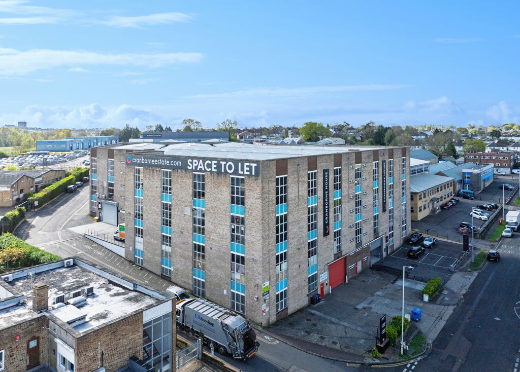 Property photo 3 of 10 Photo 12