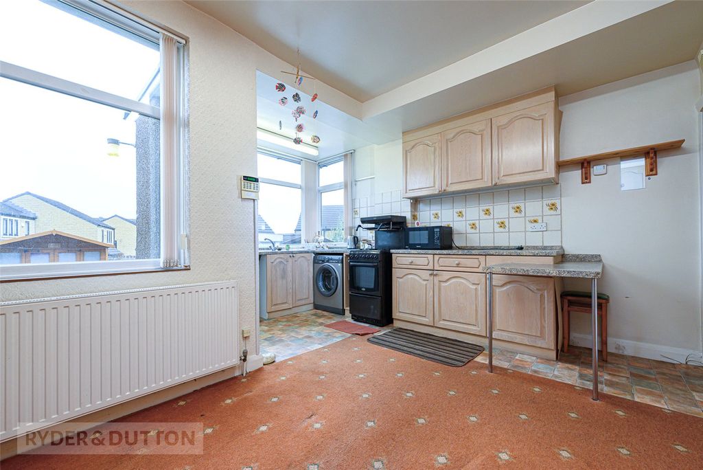 Property photo 3 of 18 Kitchen Diner