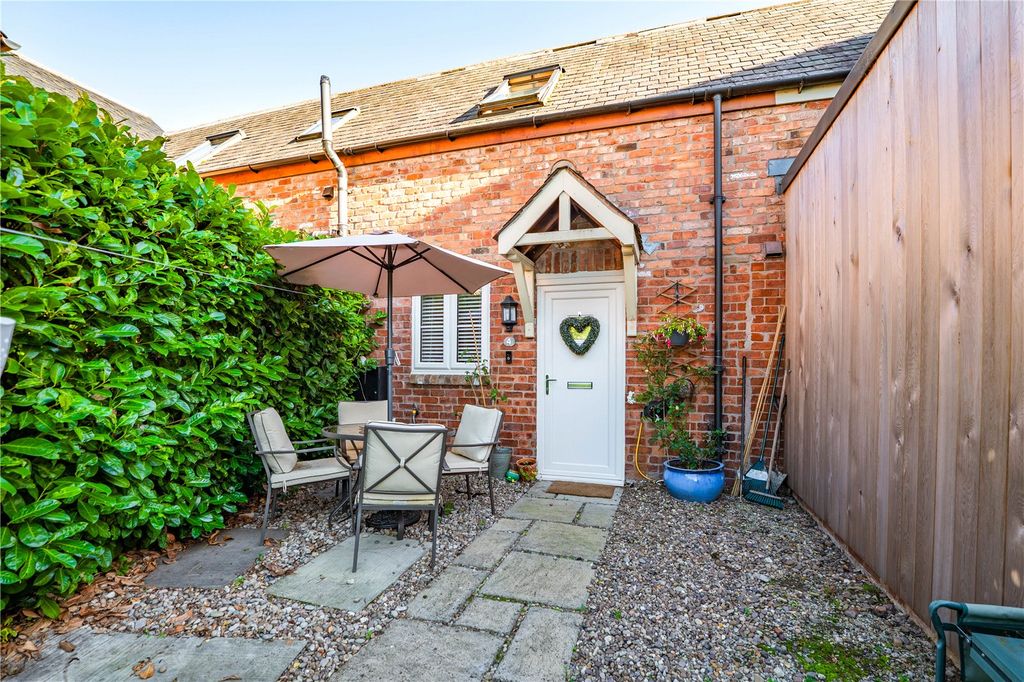 Property photo 1 of 31 Picture No. 28