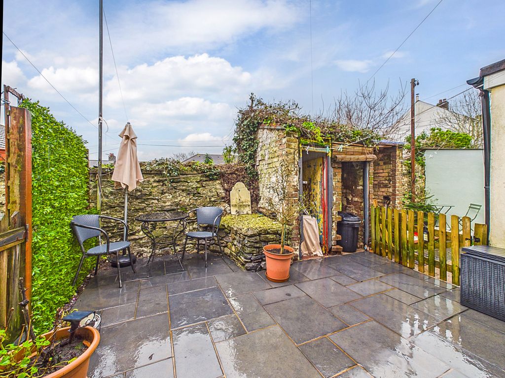 Property photo 2 of 26