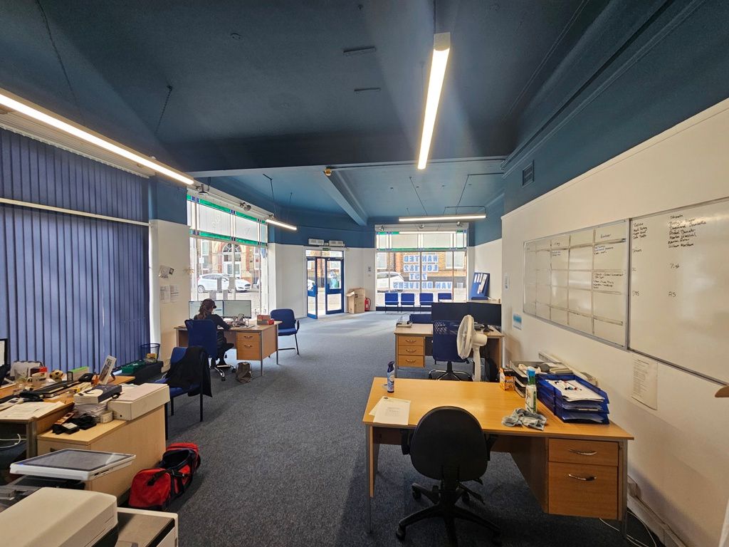 Property photo 3 of 7 Photo 1