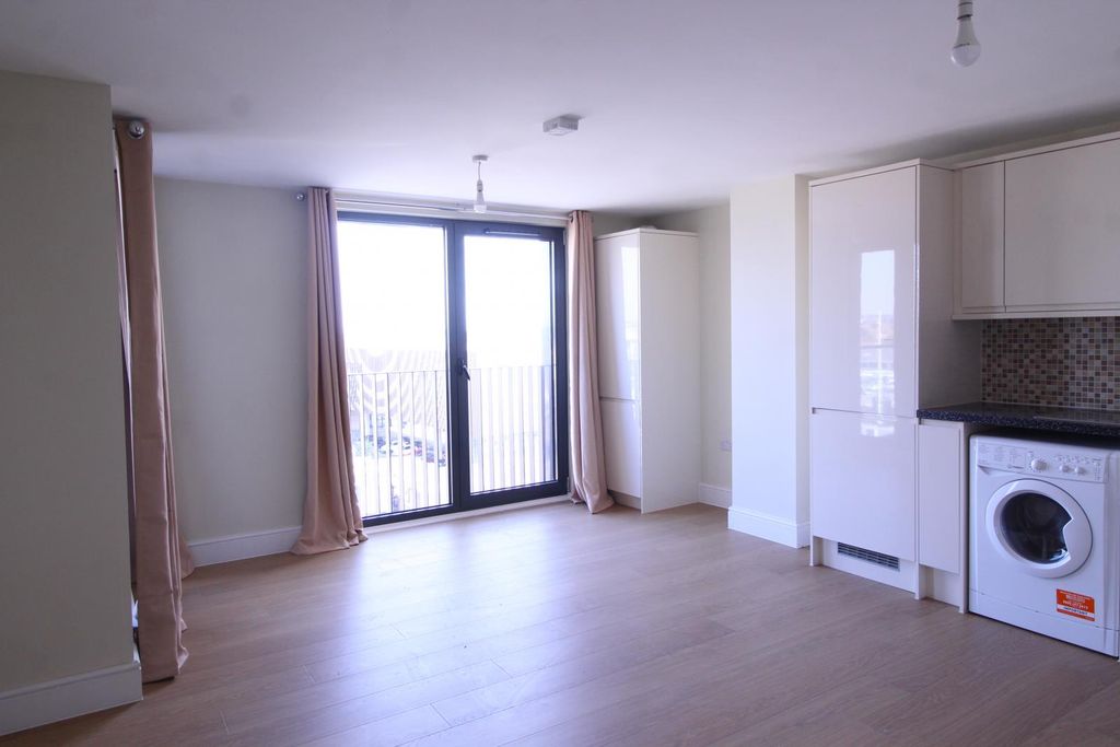 Property photo 2 of 3 New Build One Bedroom Flat Available