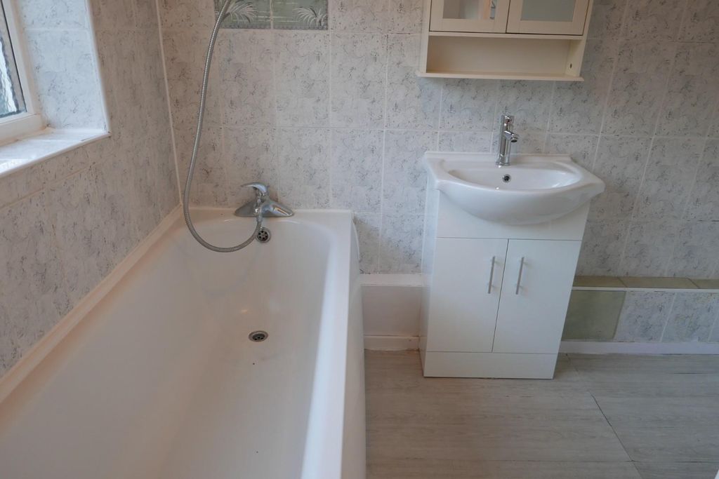 Property photo 3 of 6 P1280617.Jpg