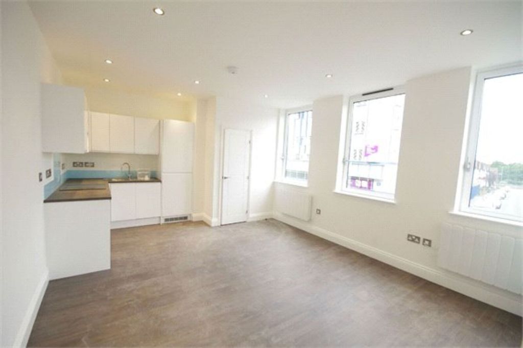 Property photo 2 of 6