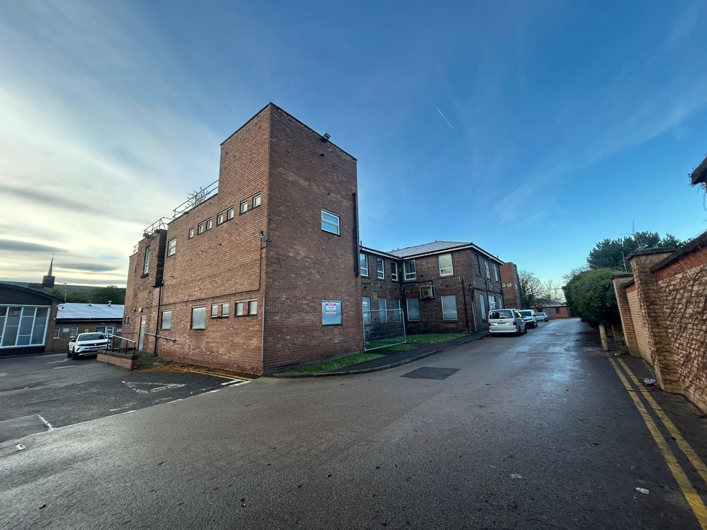 Property photo 2 of 3