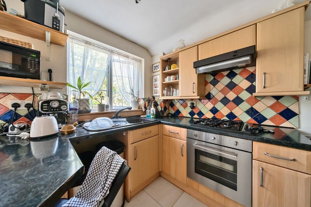 Property photo 3 of 20 Kitchen