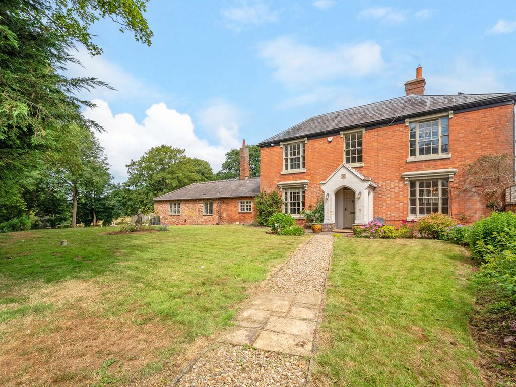 Property photo 1 of 34
