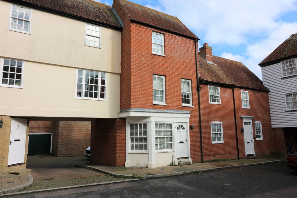 Property photo 1 of 18 1915422