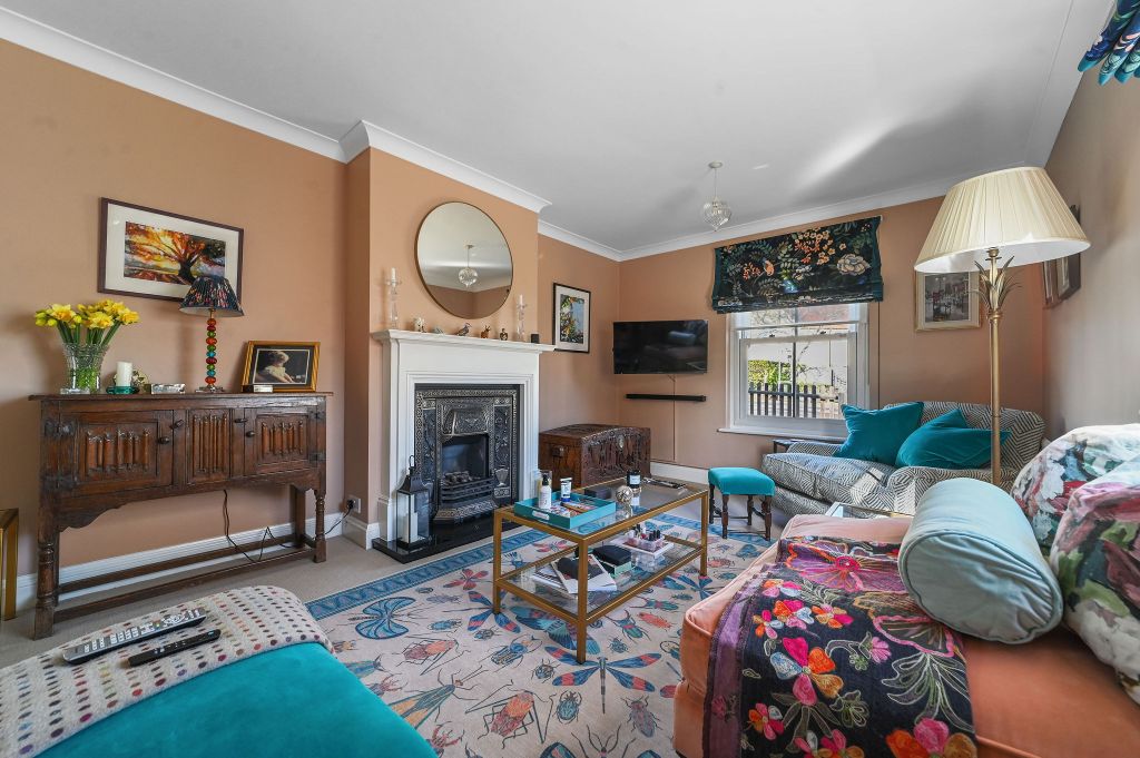 Property photo 2 of 30