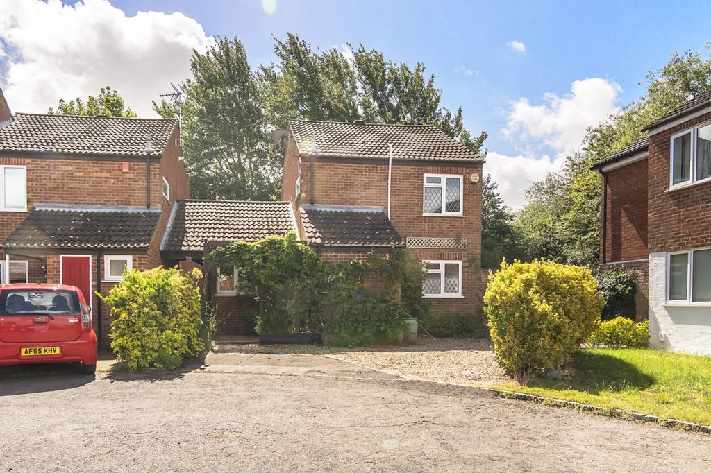Property photo 1 of 9