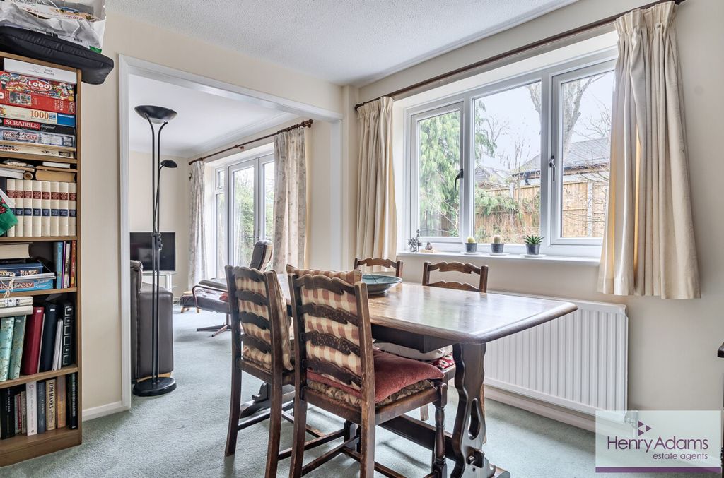 Property photo 3 of 18