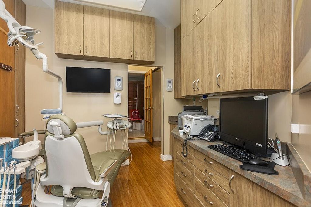 Property photo 3 of 9 <Alttext/>