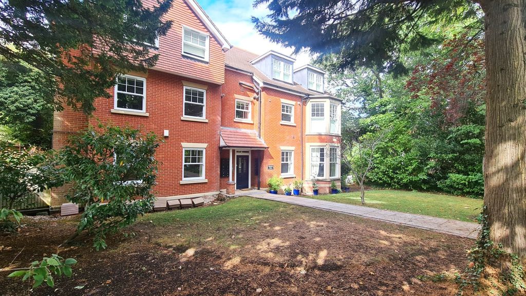 Property photo 1 of 12 4935700