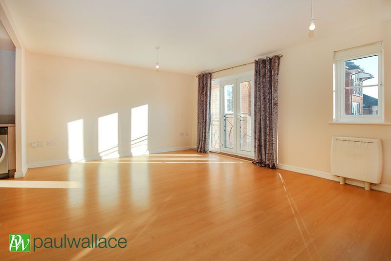 Property photo 2 of 12 Lounge