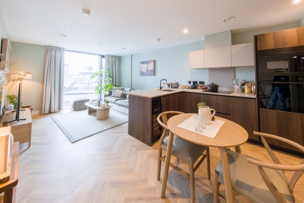 Property photo 1 of 17 Oneeastside_Anast...