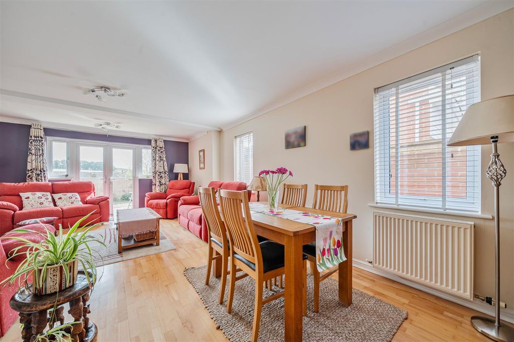 Property photo 3 of 23 1342292-9-68Af244B4951d.Jpg