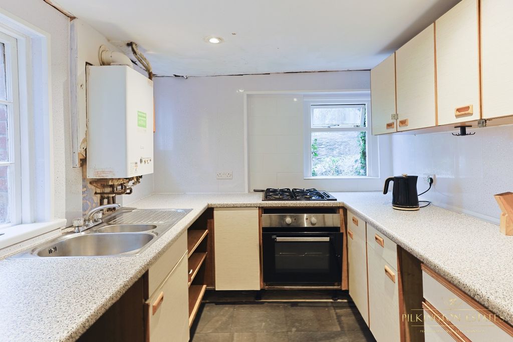 Property photo 2 of 9 4501623