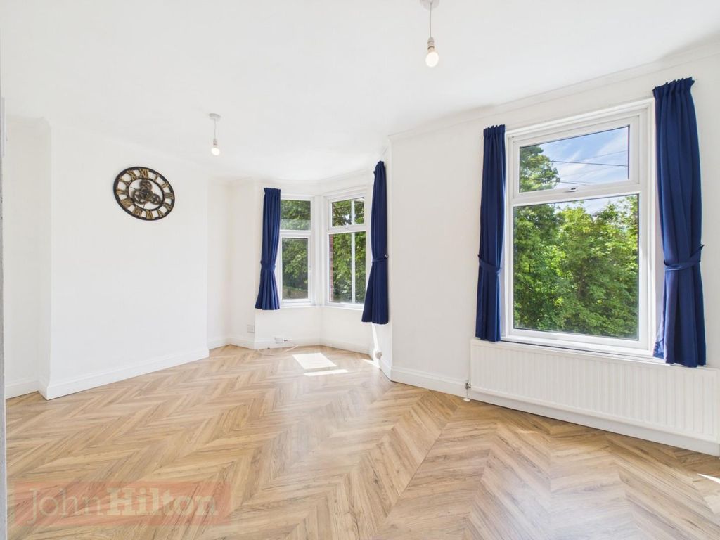 Property photo 3 of 14 Pr0710-Still002.Jpg
