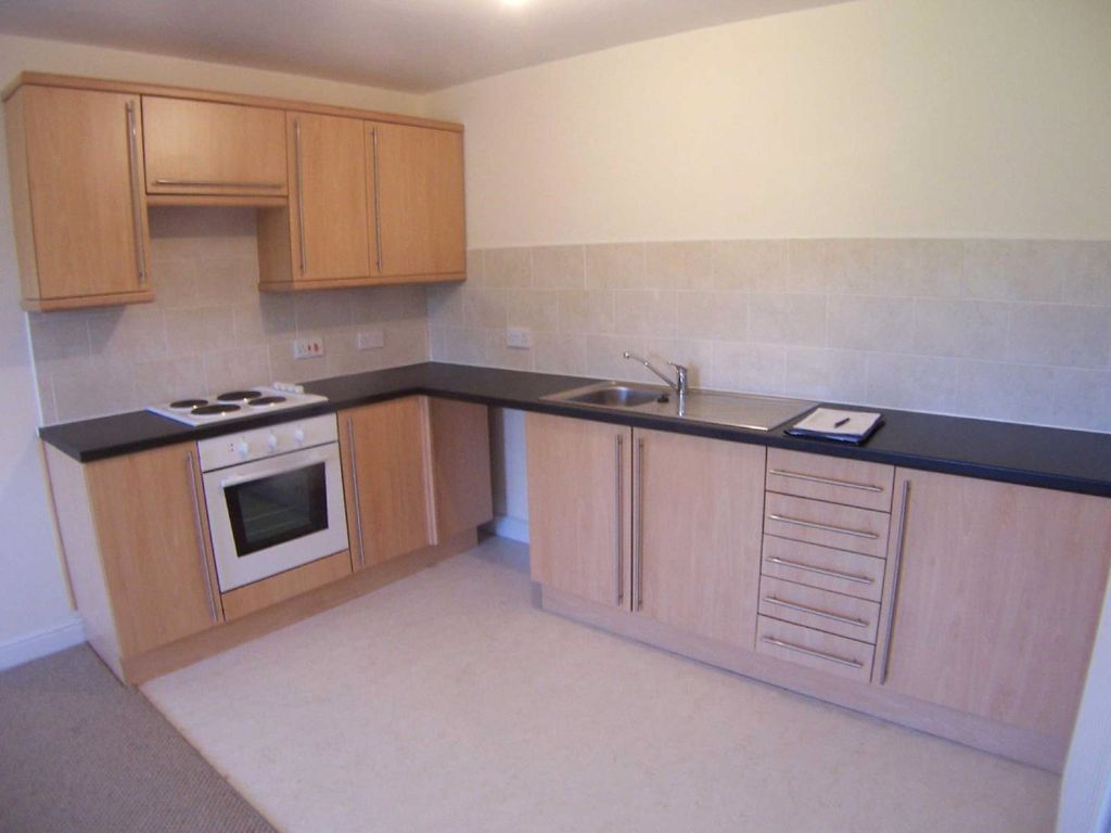 Property photo 3 of 8 Kitchen Area