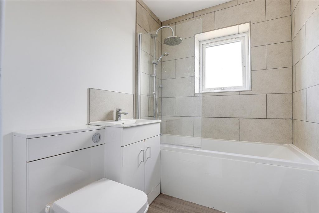 Property photo 3 of 16 Img_5126-Img_5130.Jpg