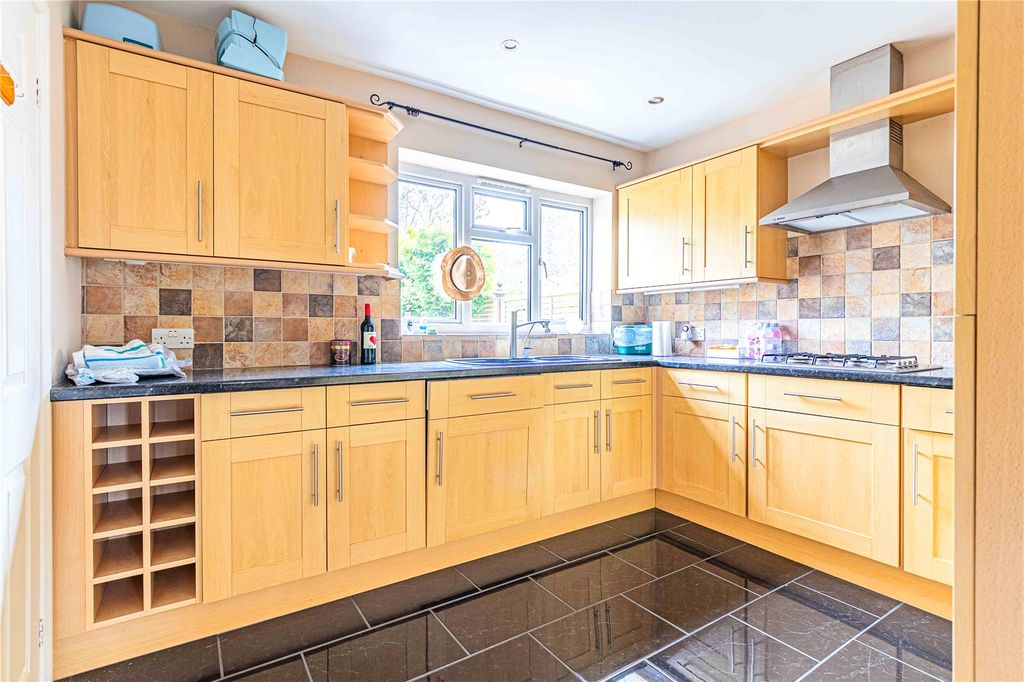 Property photo 3 of 17 Picture No. 08