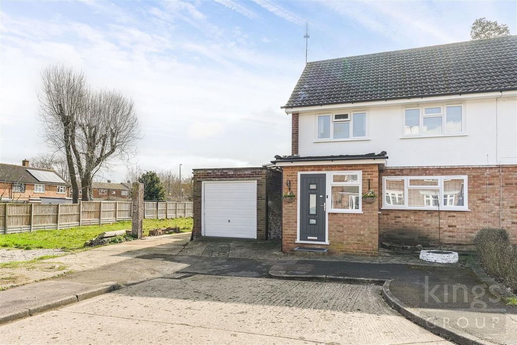 Property photo 3 of 33