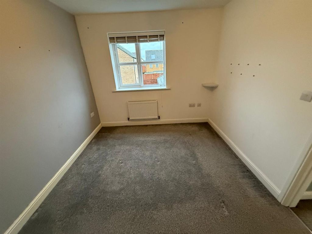 Property photo 3 of 28 Bedroom 1.2.Jpeg