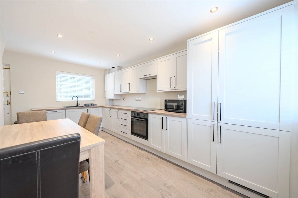 Property photo 2 of 11 Picture No. 02