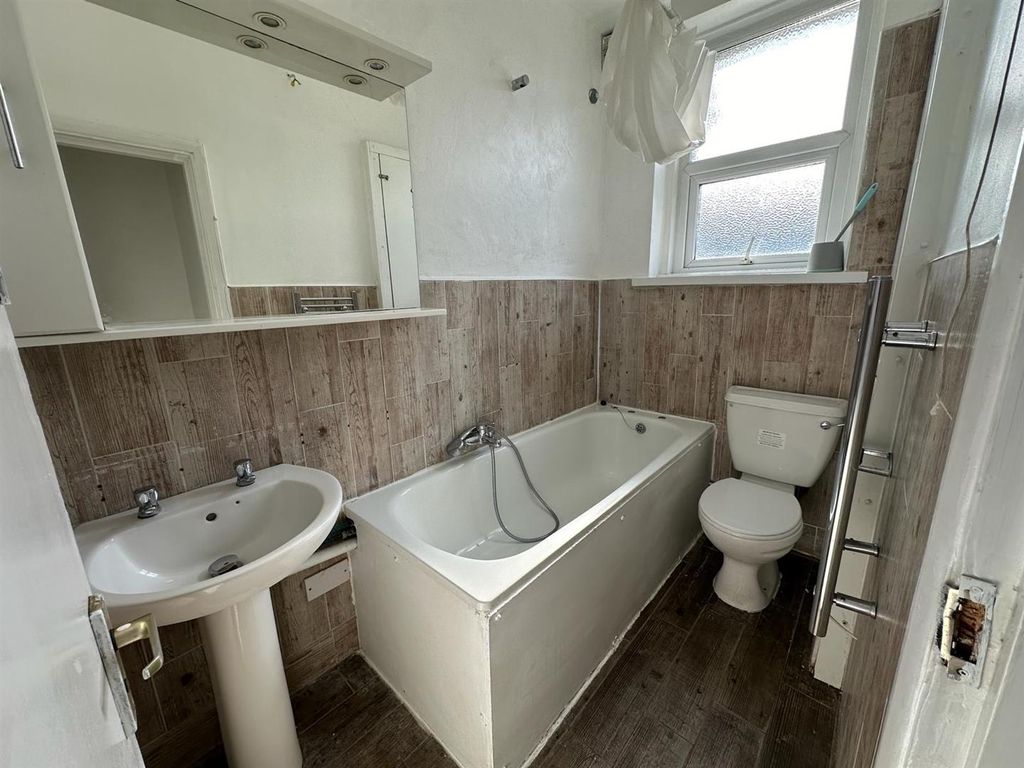 Property photo 3 of 3 2462289c-c93d-4230-B329-90889Fd4130c.Jpg