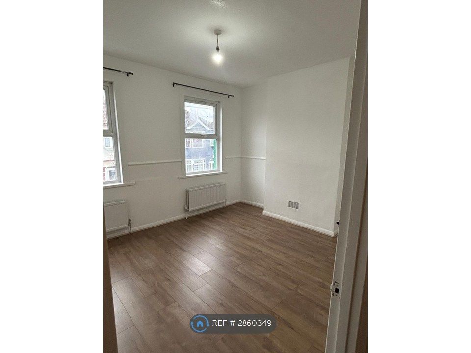 Property photo 1 of 26