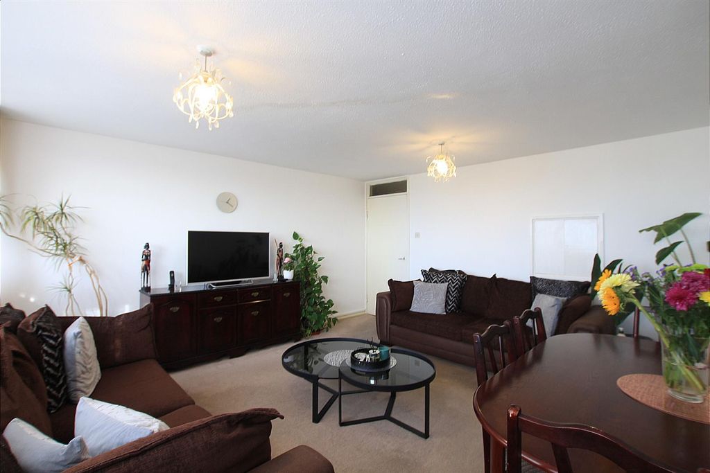Property photo 2 of 9 Reception Room