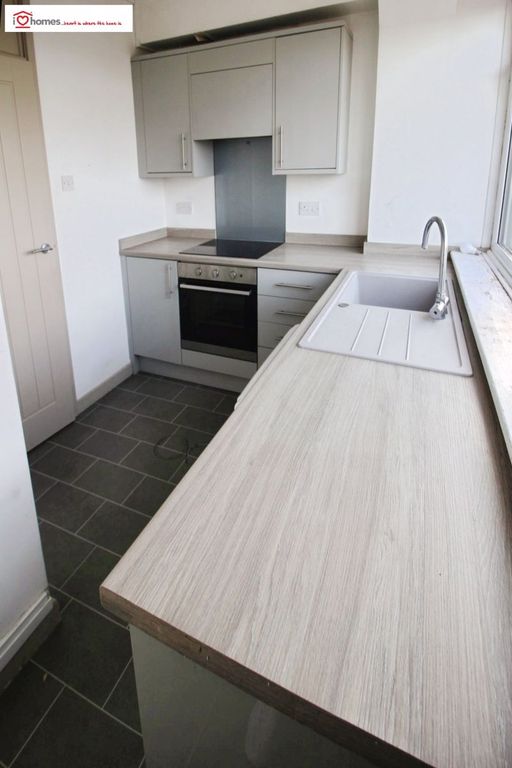 Property photo 3 of 7 Photo 5