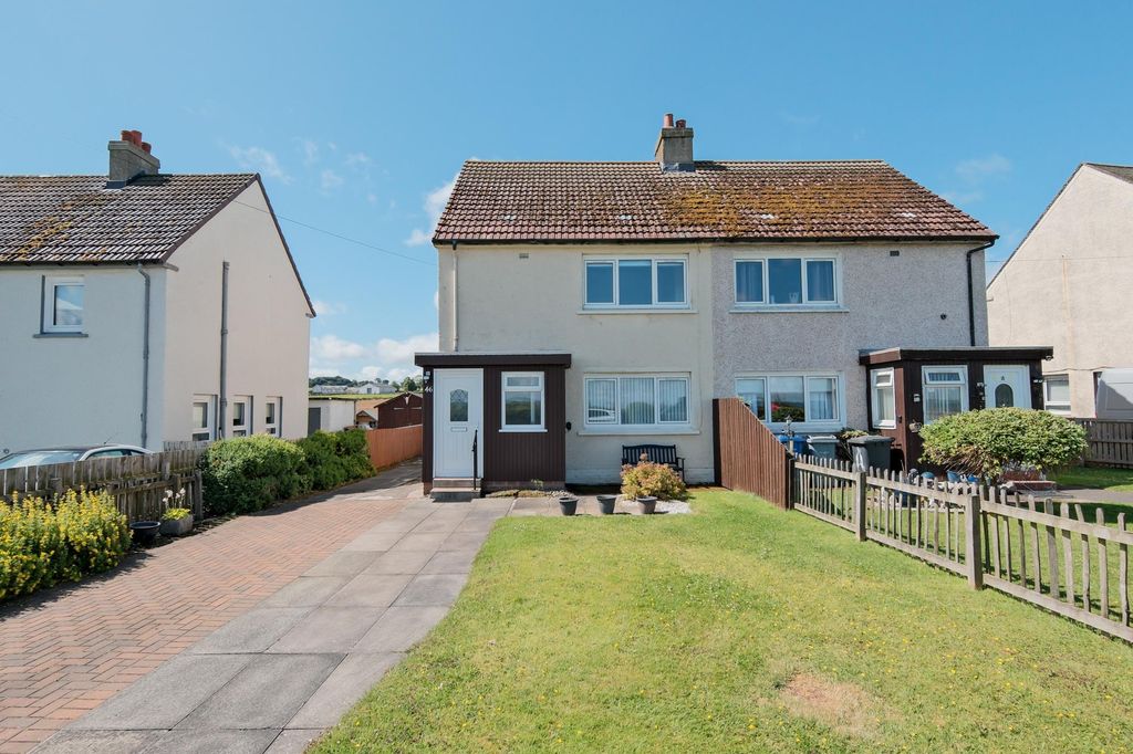 Property photo 2 of 46