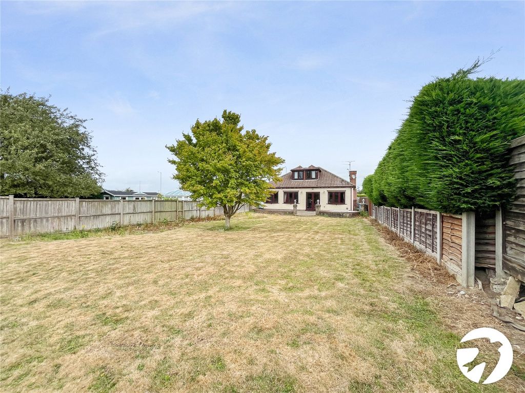 Property photo 1 of 25 Picture No. 04