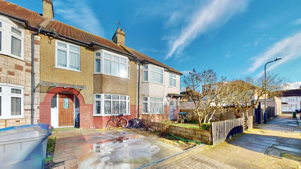 Property photo 2 of 17