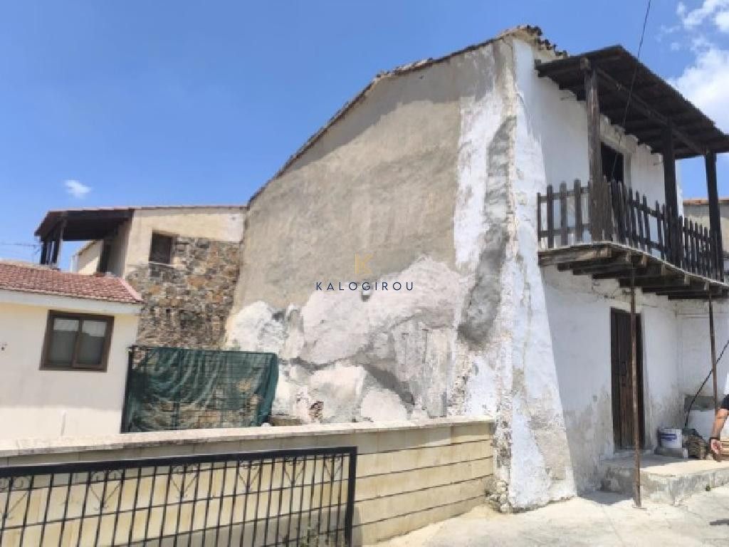 Property photo 2 of 8