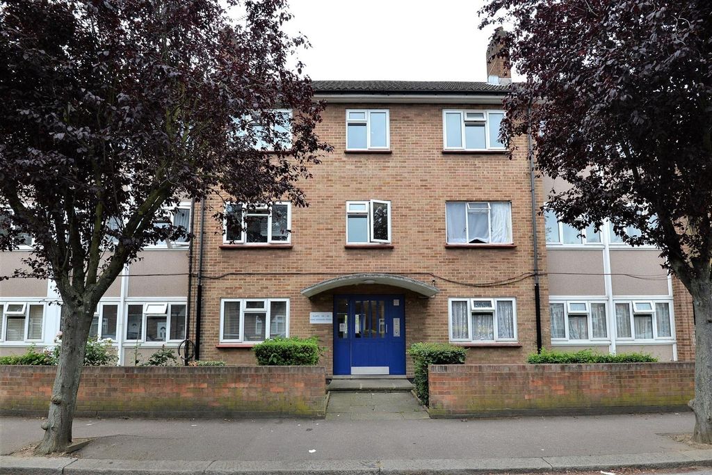Property photo 1 of 16 1