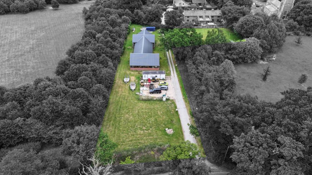 Property photo 2 of 6