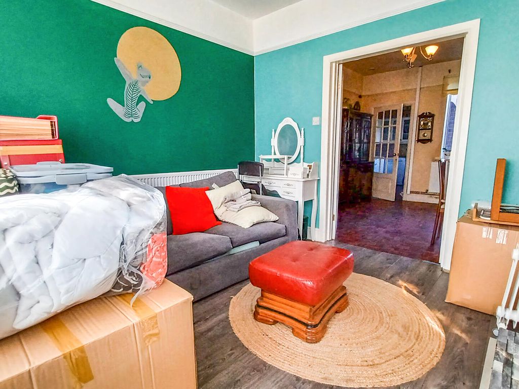 Property photo 2 of 12 Living Room