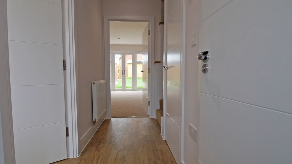 Property photo 3 of 13 Hallway