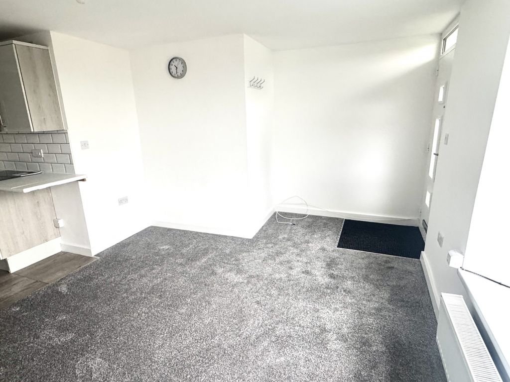 Property photo 3 of 10 Gallery