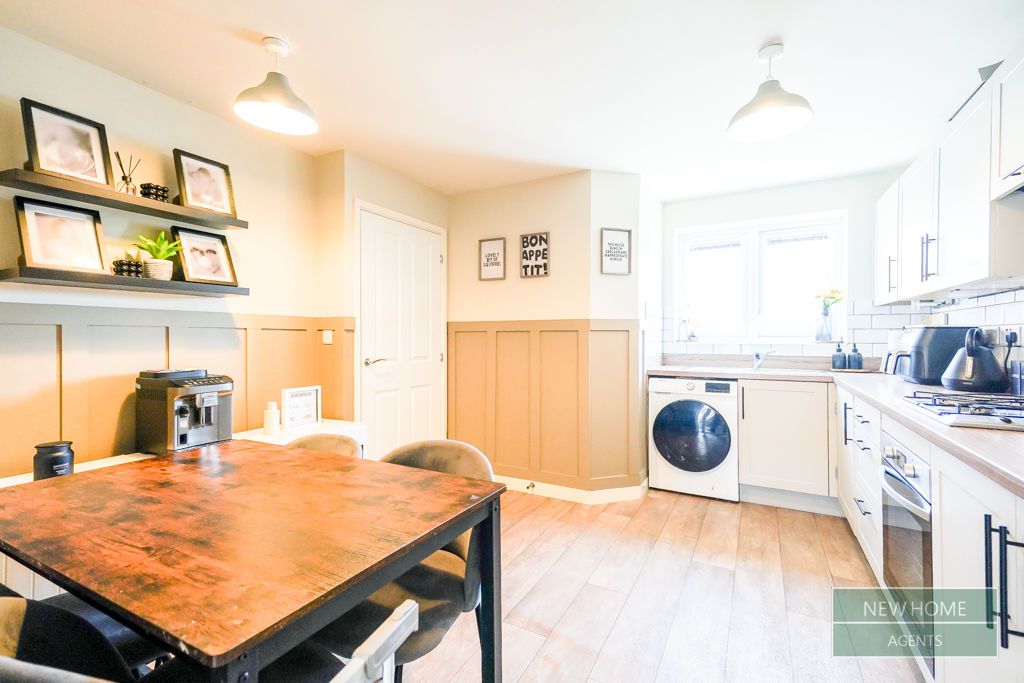 Property photo 3 of 19 Photo 12