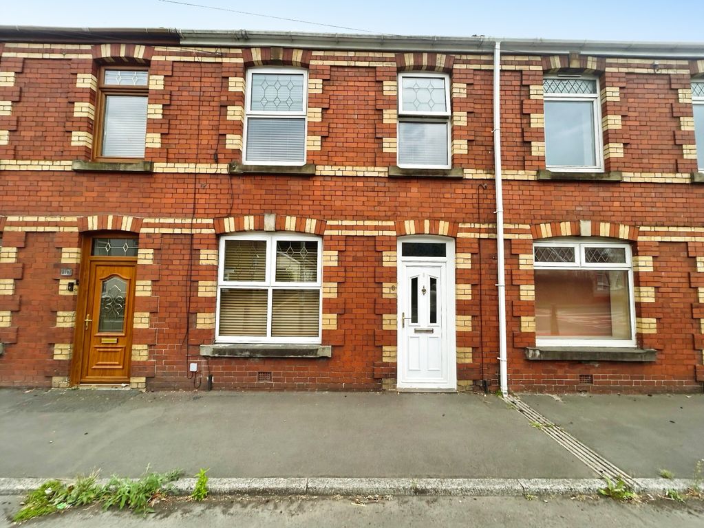 Property photo 1 of 6