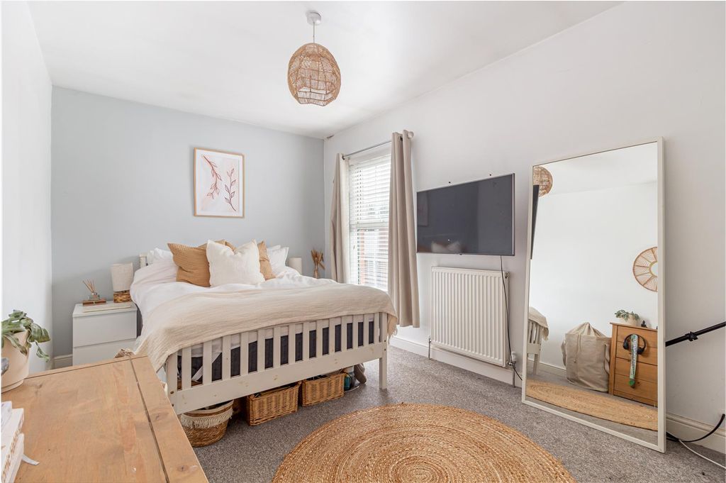 Property photo 3 of 21 Bedroom-1-1.Jpg