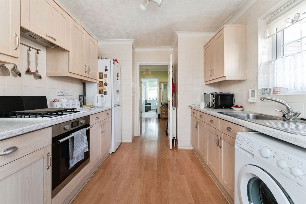 Property photo 2 of 14
