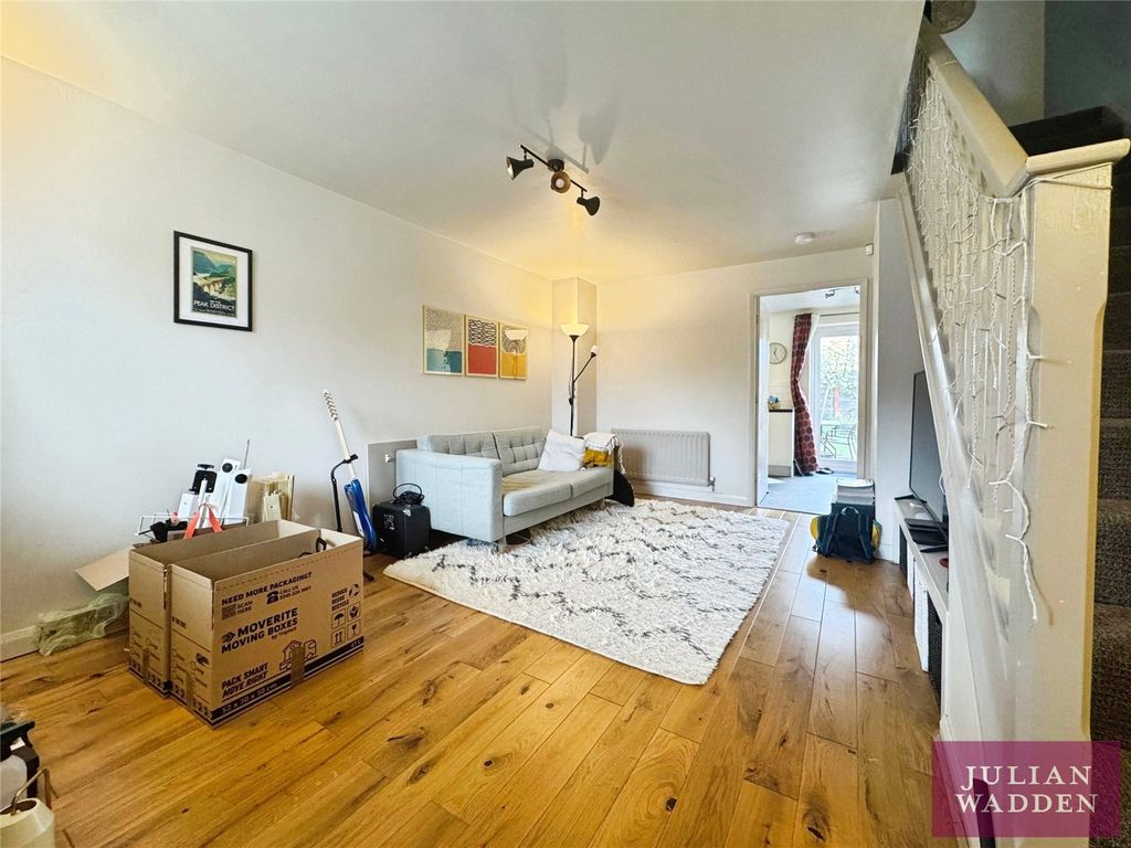 Property photo 2 of 12 Picture No. 11