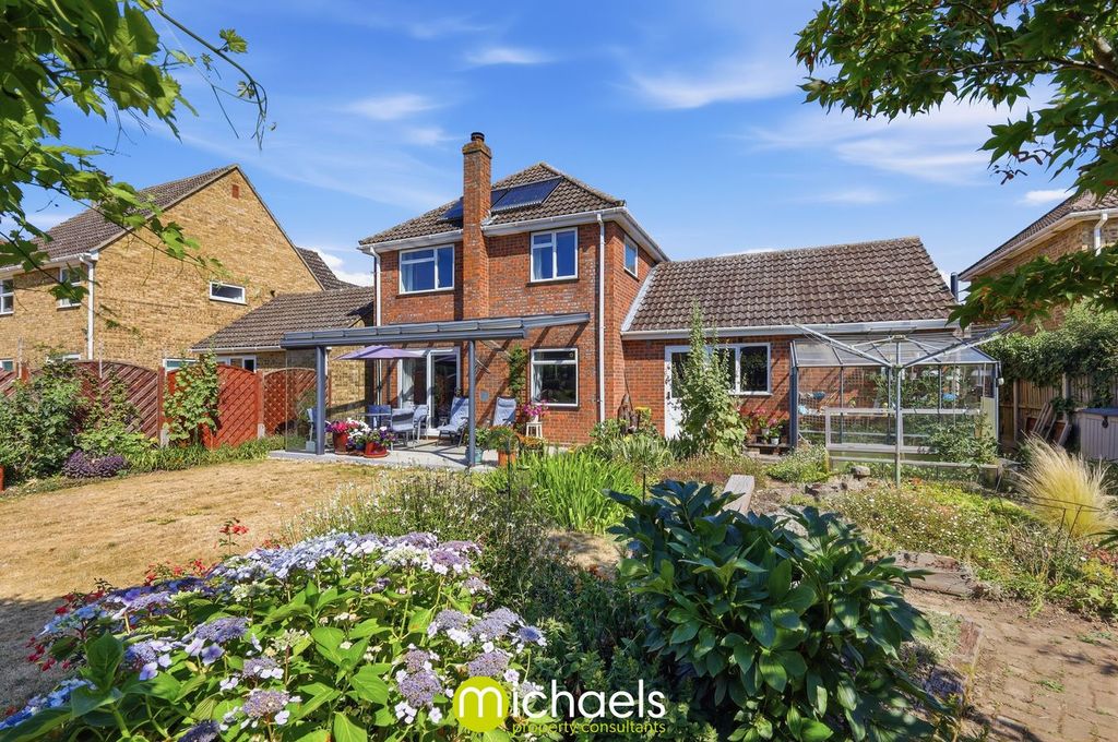 Property photo 2 of 35