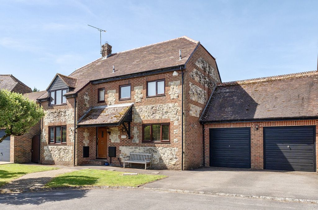Property photo 1 of 24 1458905-1-6A104d0...